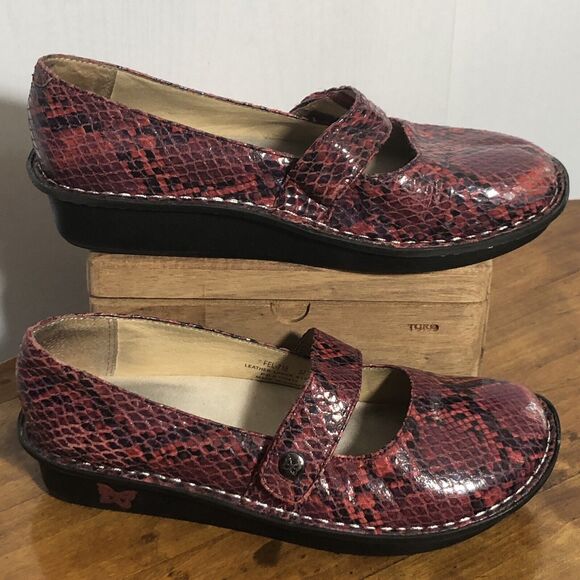 Alegria Mary Jane Clog Womens 37 Red Black Snakeskin Embossed Feliz Shoe Nursing - Picture 5 of 16